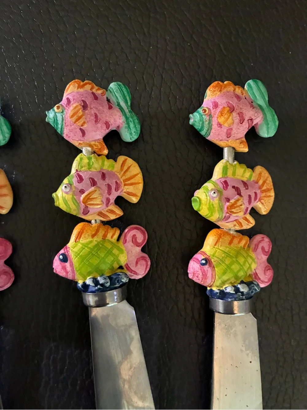 Set of 4 Boston Warehouse Stainless Steel Tropical Fish Butter/Cheese Spreaders